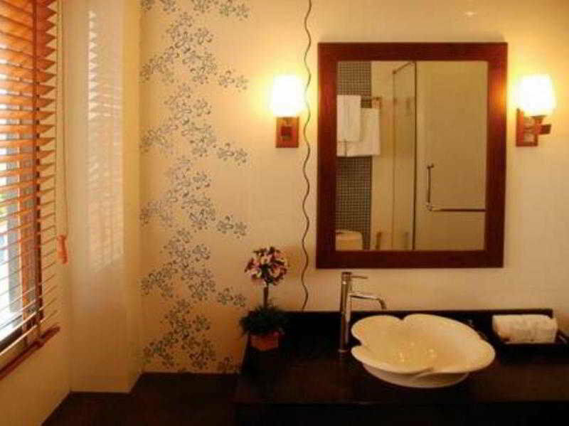 Hiran Residence Patong Exterior foto